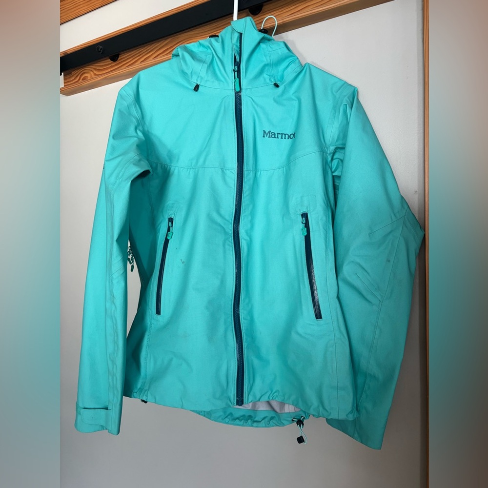 Marmot shell. Womens size medium.